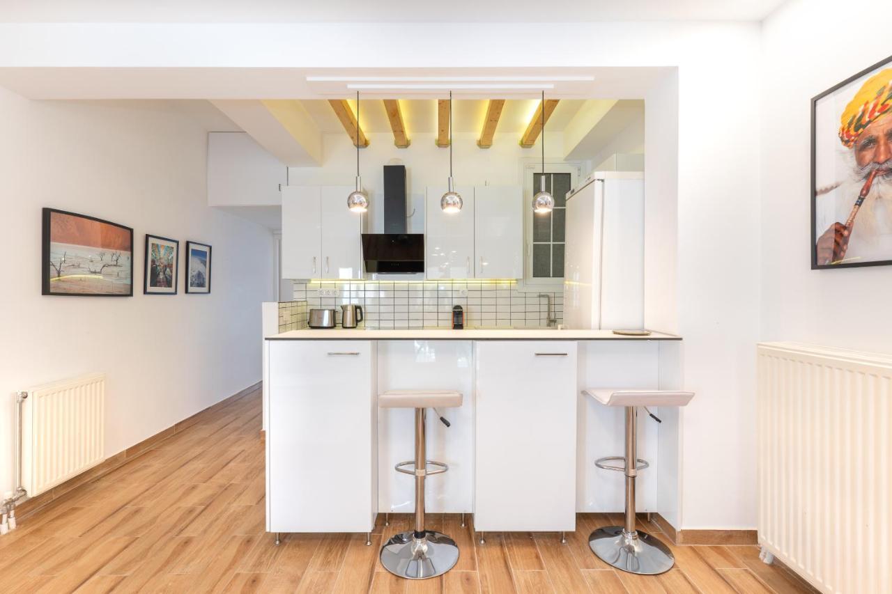 Modern Apartment, Short Walk To Acropolis Sites Atena Exterior foto